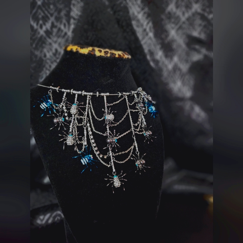 Betsey Johnson Spider Web Statement Necklace - image 5